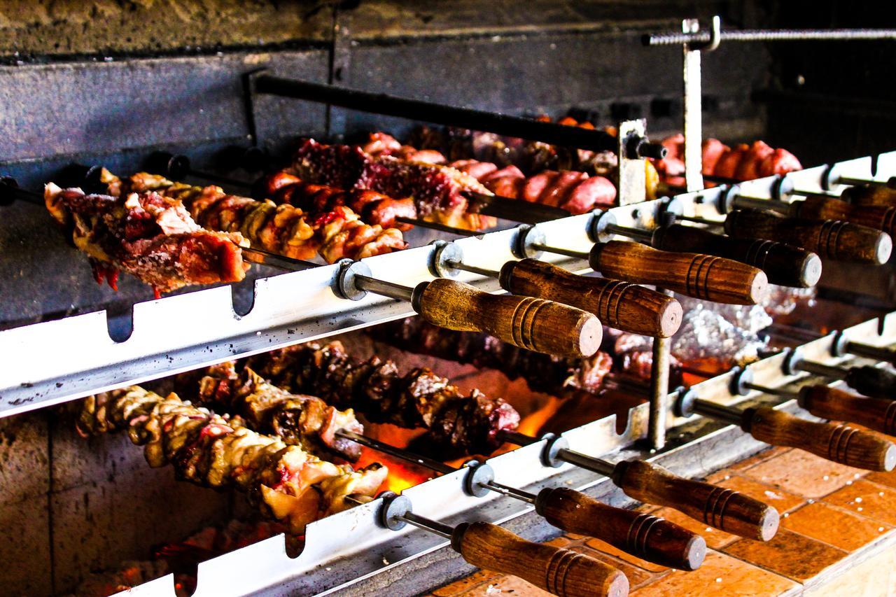 Hotel Churrascaria Pantaneira Poconé Buitenkant foto